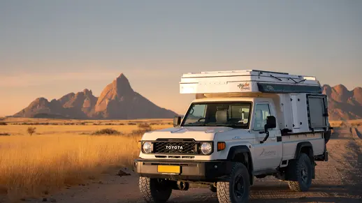 Luxury Camper Toyota Land Cruiser 4x4