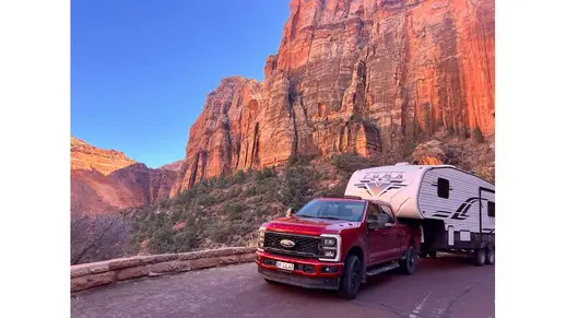 Phoenix 5th wheel C6